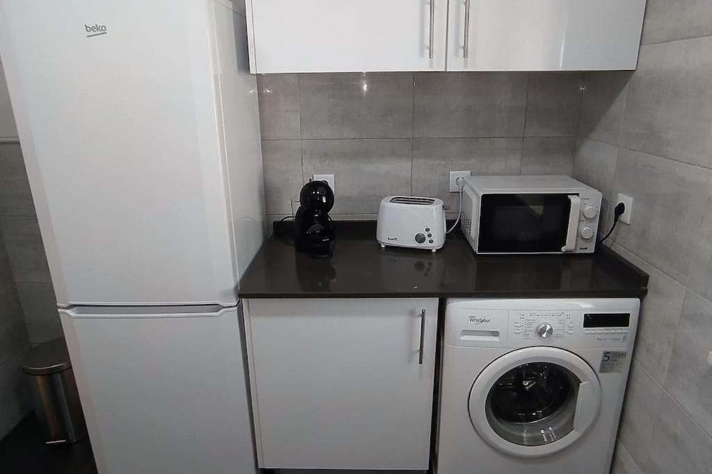 Lisboa/City/Sunny Apar/Metro/Airport/Wifi/Air Cond Buitenkant foto